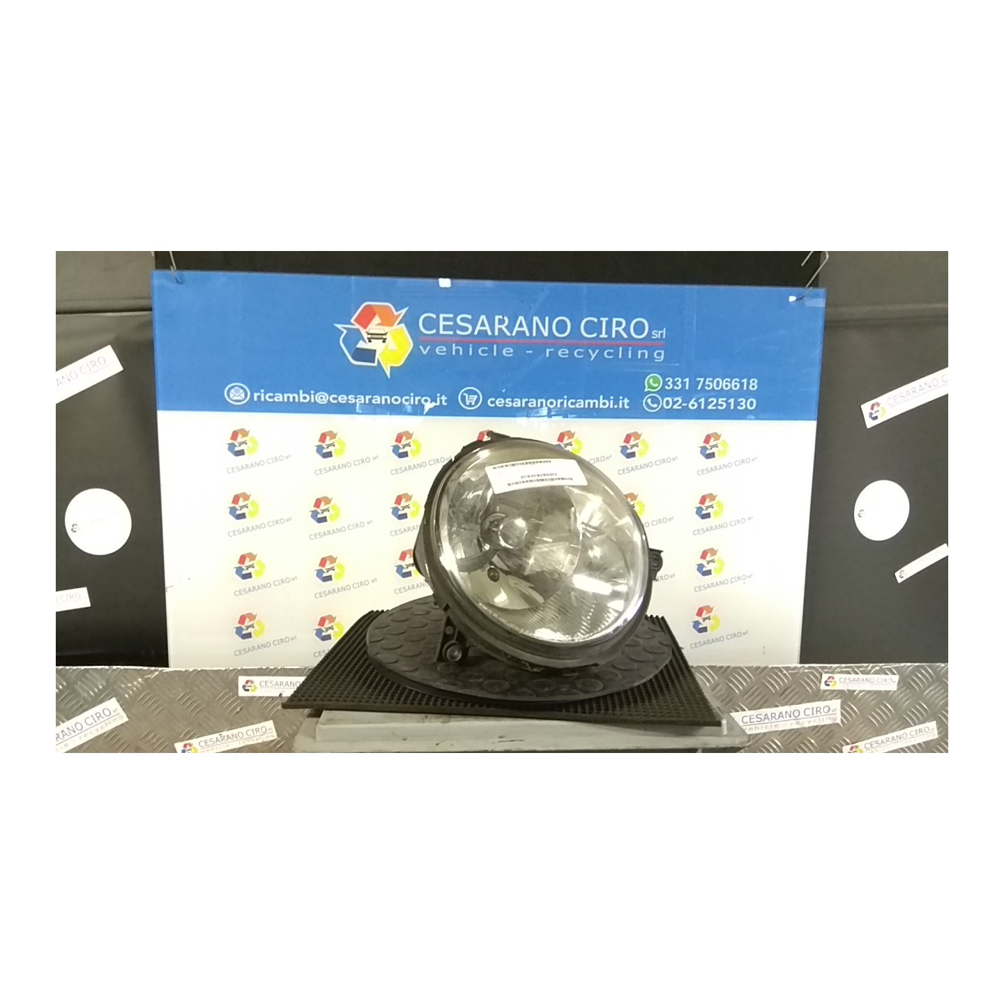 PROIETTORE CON REGOLATORE ALTEZZA DX. 020 VOLKSWAGEN LUPO (6X) (09/98-05/05) AMF 6X1941752J