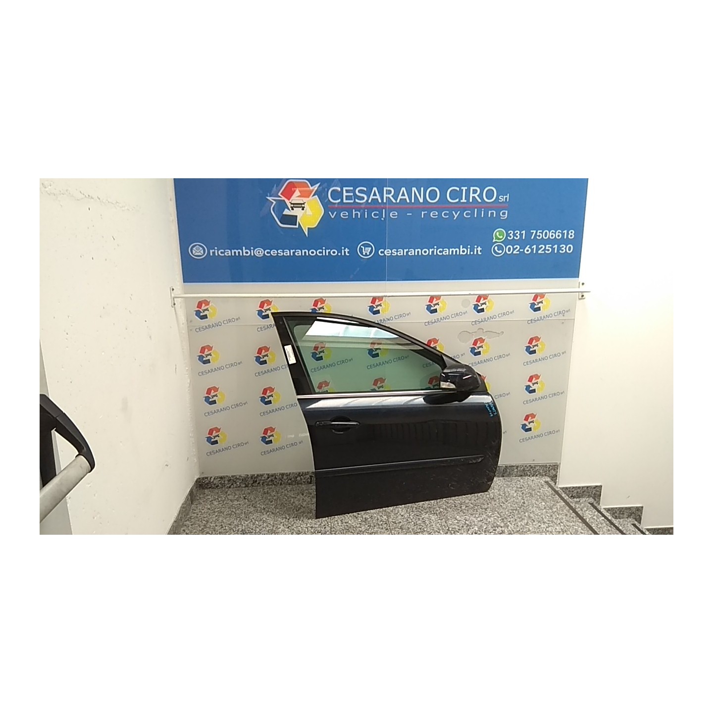 PORTA ANT. DX. 090 RENAULT LAGUNA 3A SERIE (09/07-) M9RJ8 801000025R