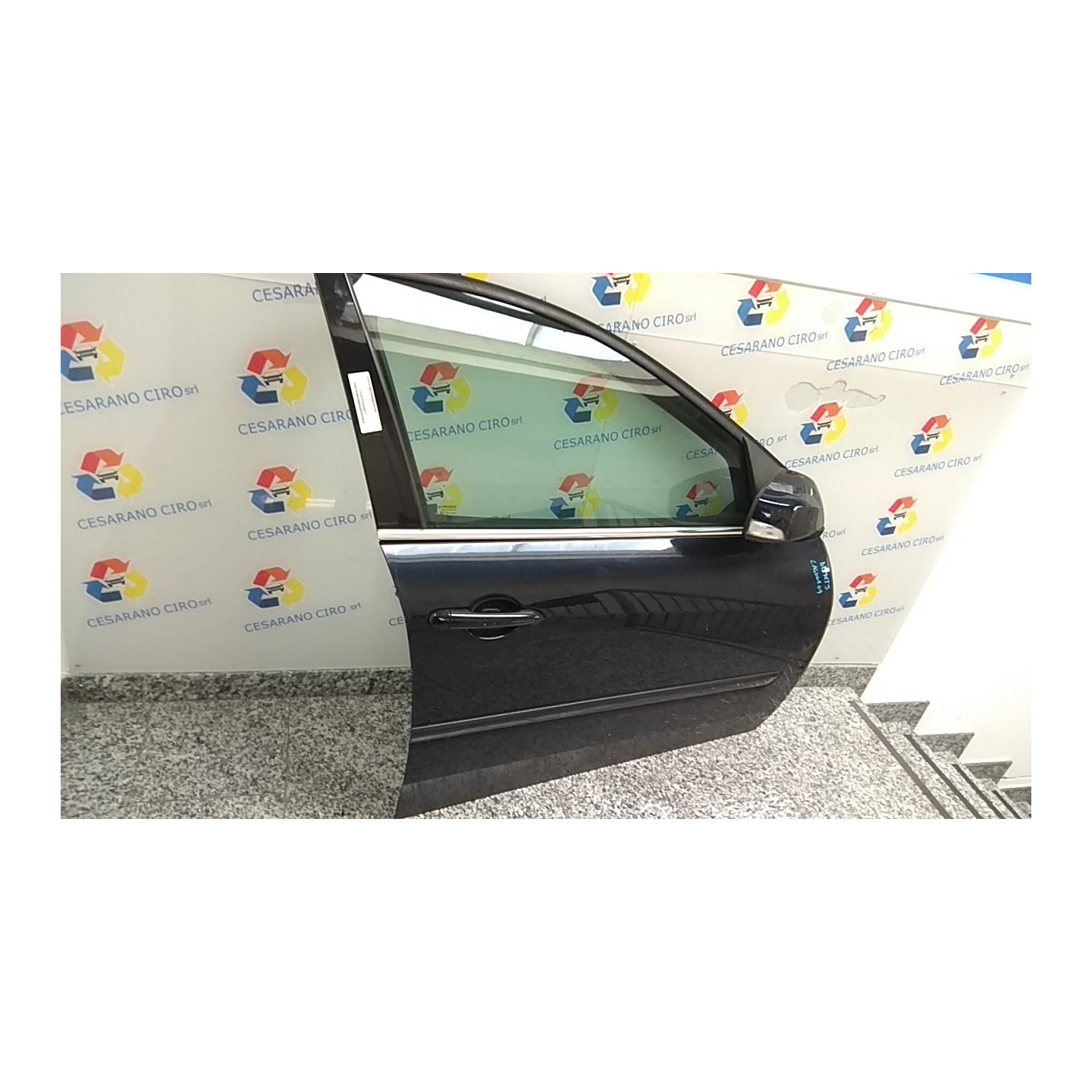PORTA ANT. DX. 090 RENAULT LAGUNA 3A SERIE (09/07-) M9RJ8 801000025R