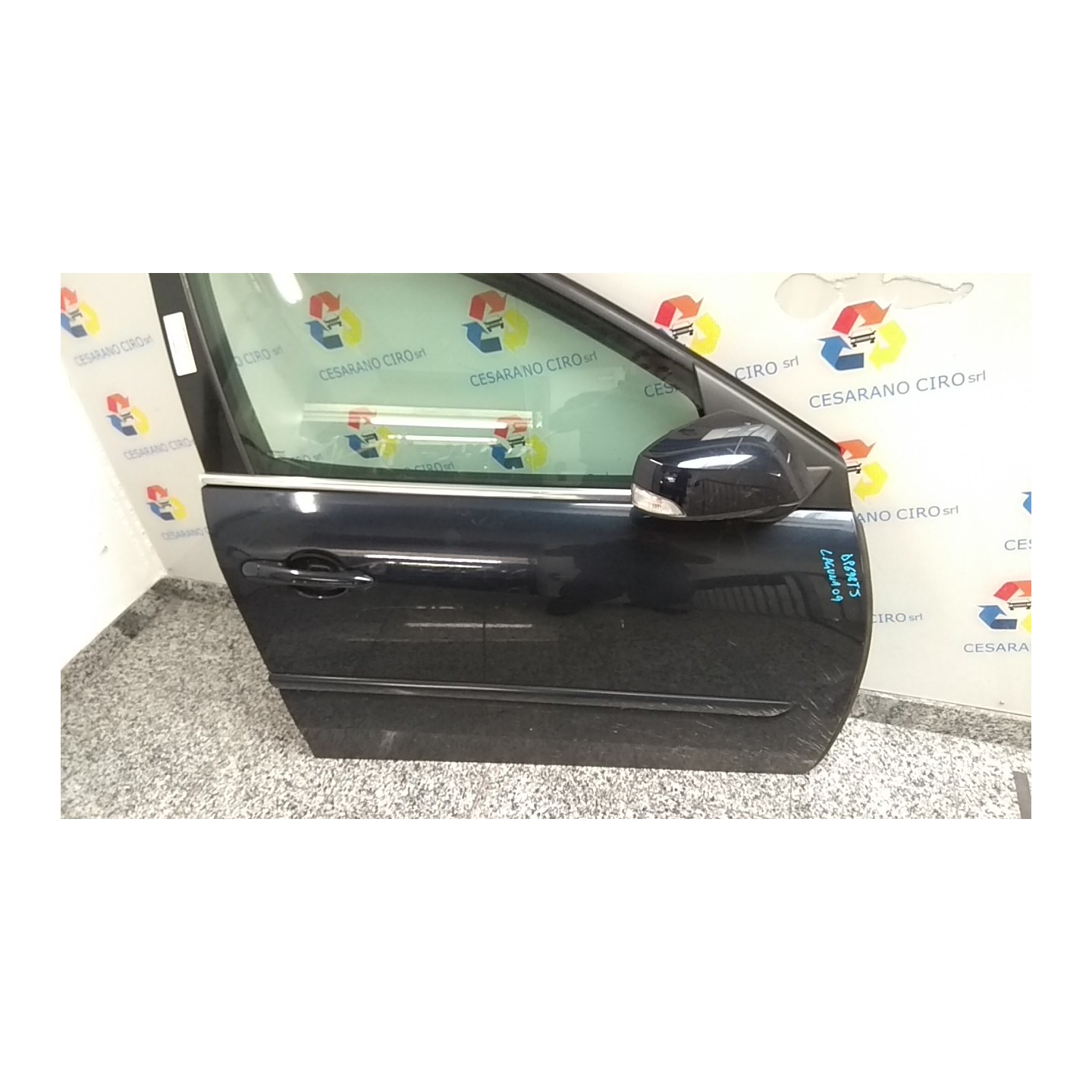PORTA ANT. DX. 090 RENAULT LAGUNA 3A SERIE (09/07-) M9RJ8 801000025R