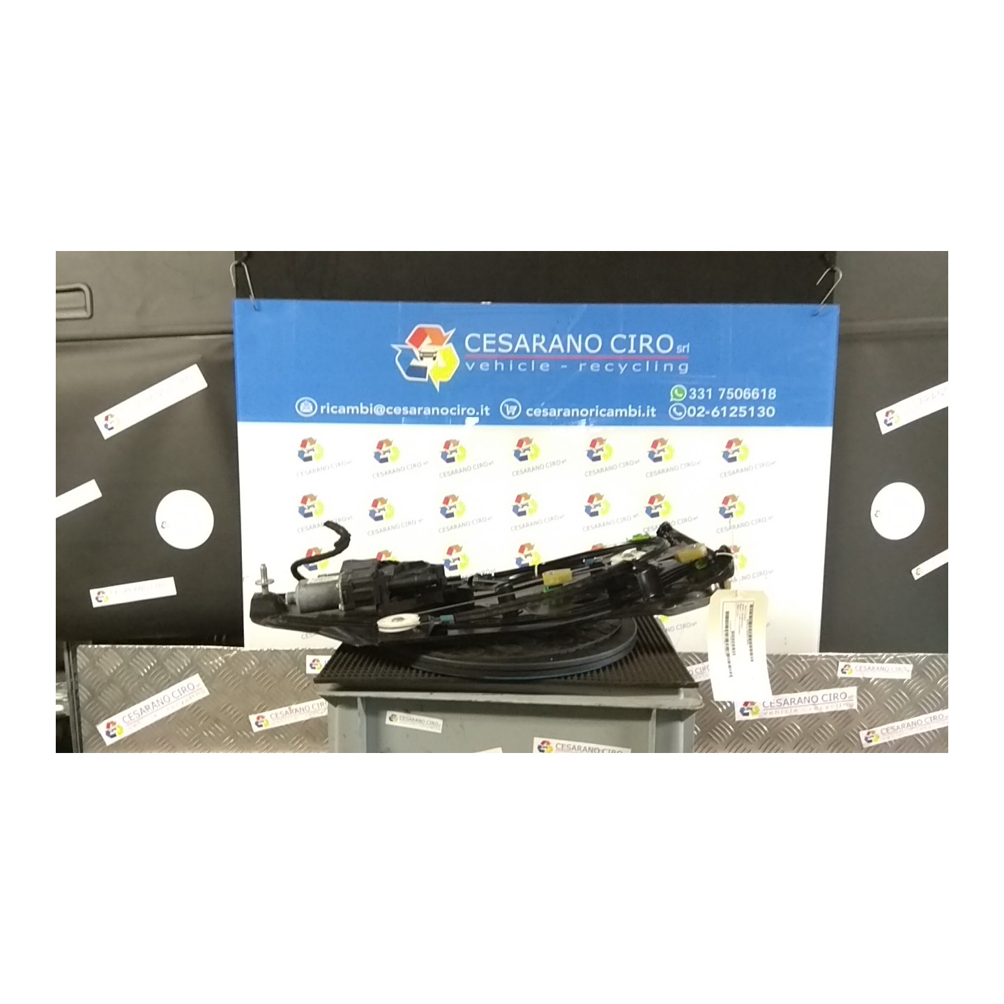 ALZACRISTALLO PARAFANGO POST. DX. 048 PEUGEOT 308 (08/07-03/14) 5FX 9224G8