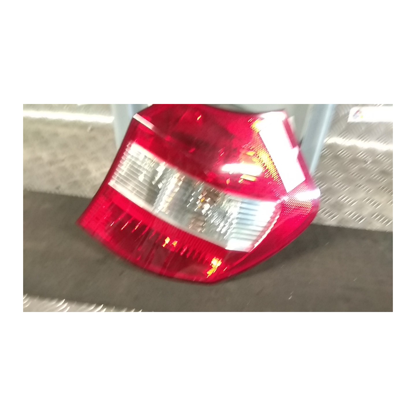 FANALE POST. DX. 015 BMW SERIE 1 (E87) (09/04-03/07) N45B16A 63216924502