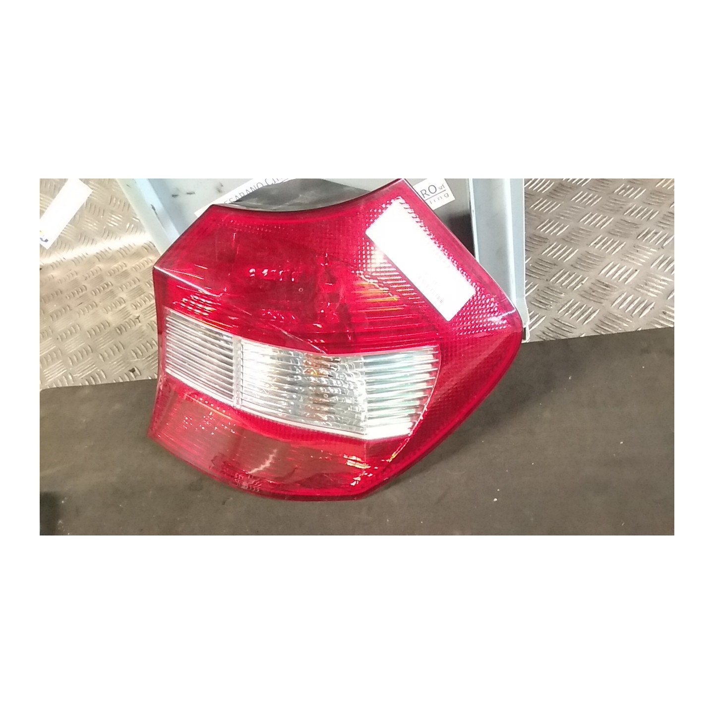 FANALE POST. DX. 015 BMW SERIE 1 (E87) (09/04-03/07) N45B16A 63216924502