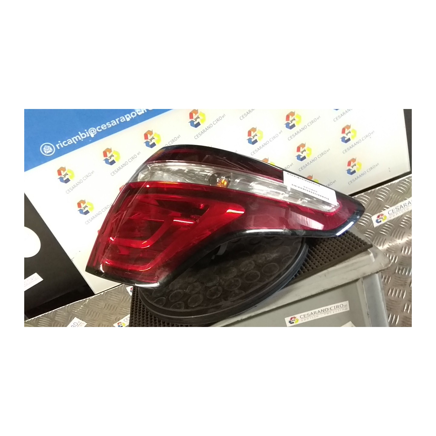 FANALE POST. PARTE EST. DX. 025 CITROEN C4 PICASSO (09/06-08/13) RHH 6351LQ
