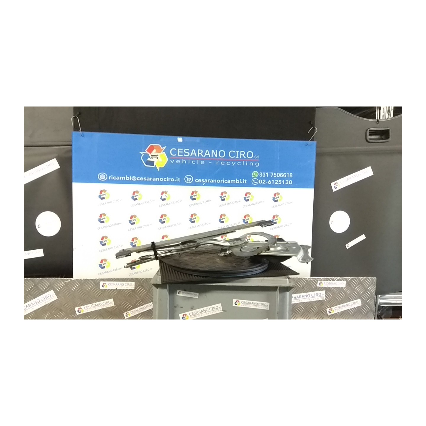 ALZACRISTALLO ELETTR. PORTA POST. SX. 030 RENAULT SCENIC 3A SERIE (04/09-10/13) K9KJ8 827216769R