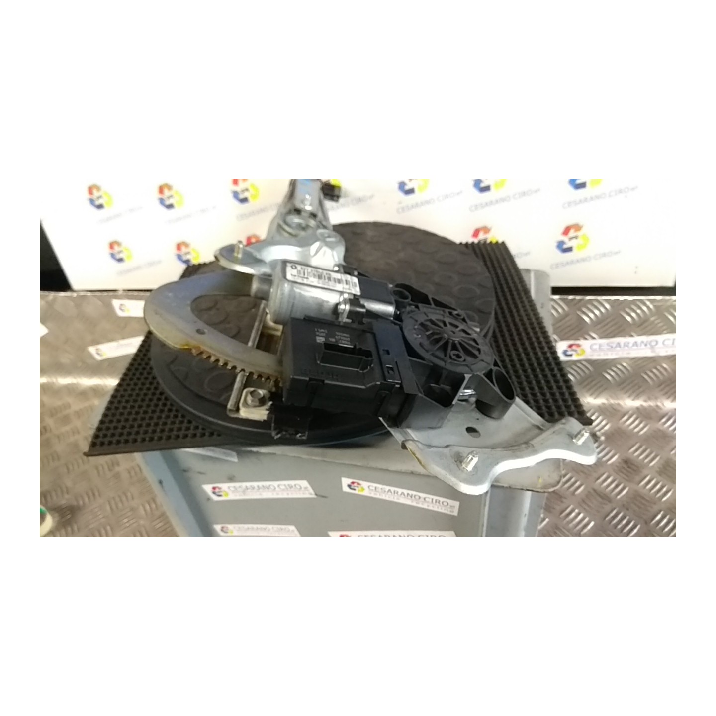 ALZACRISTALLO ELETTR. PORTA POST. SX. 030 RENAULT SCENIC 3A SERIE (04/09-10/13) K9KJ8 827216769R