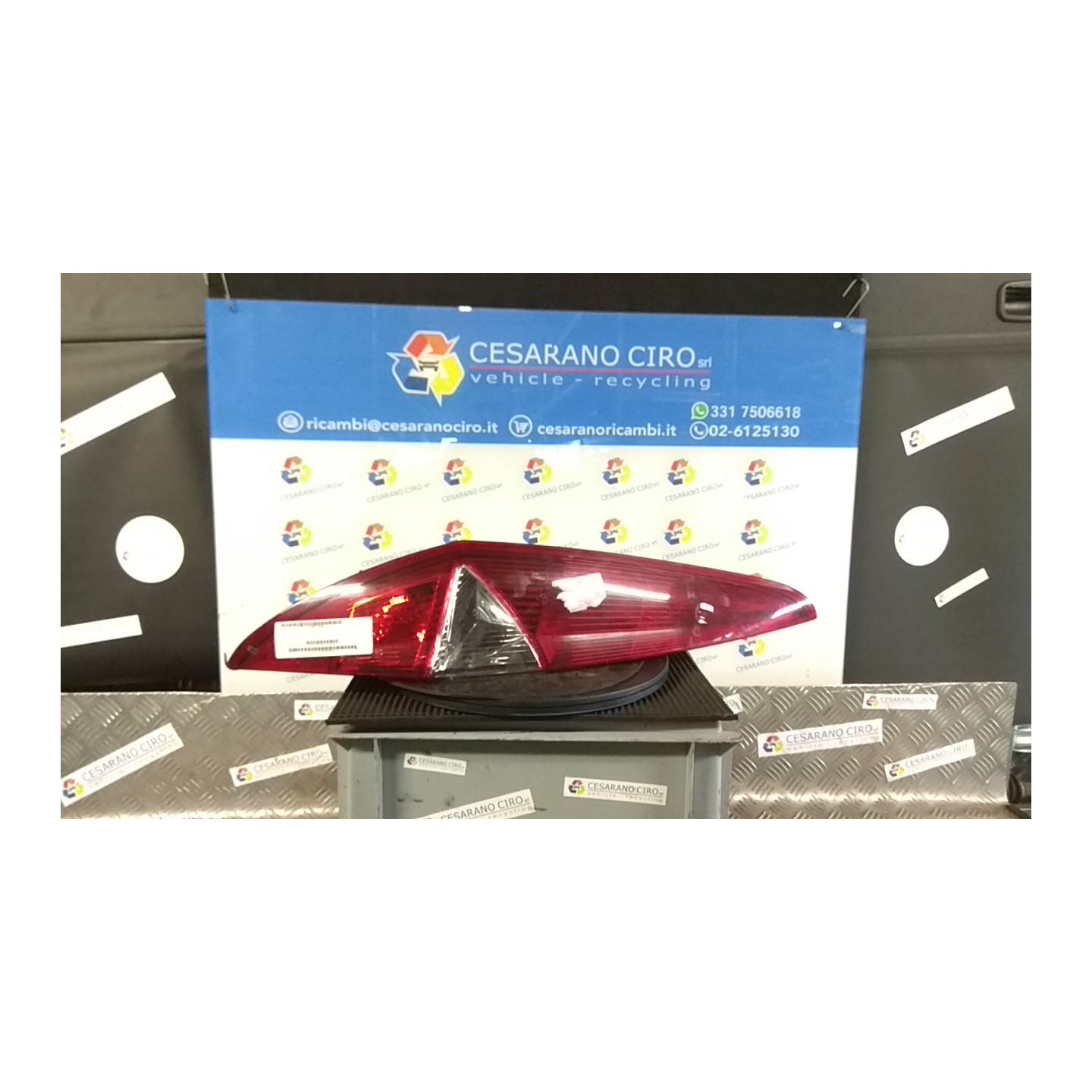FANALE POST. SX. 093 FIAT PUNTO (2U) (07/03-01/07) 188A9000 51721479