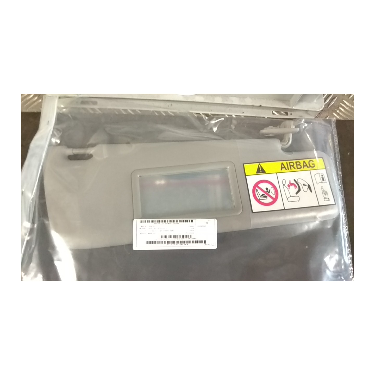 ALETTA PARASOLE PARABREZZA DX. 108 LANCIA YPSILON (Y3) (01/21-) 46341162 735734959