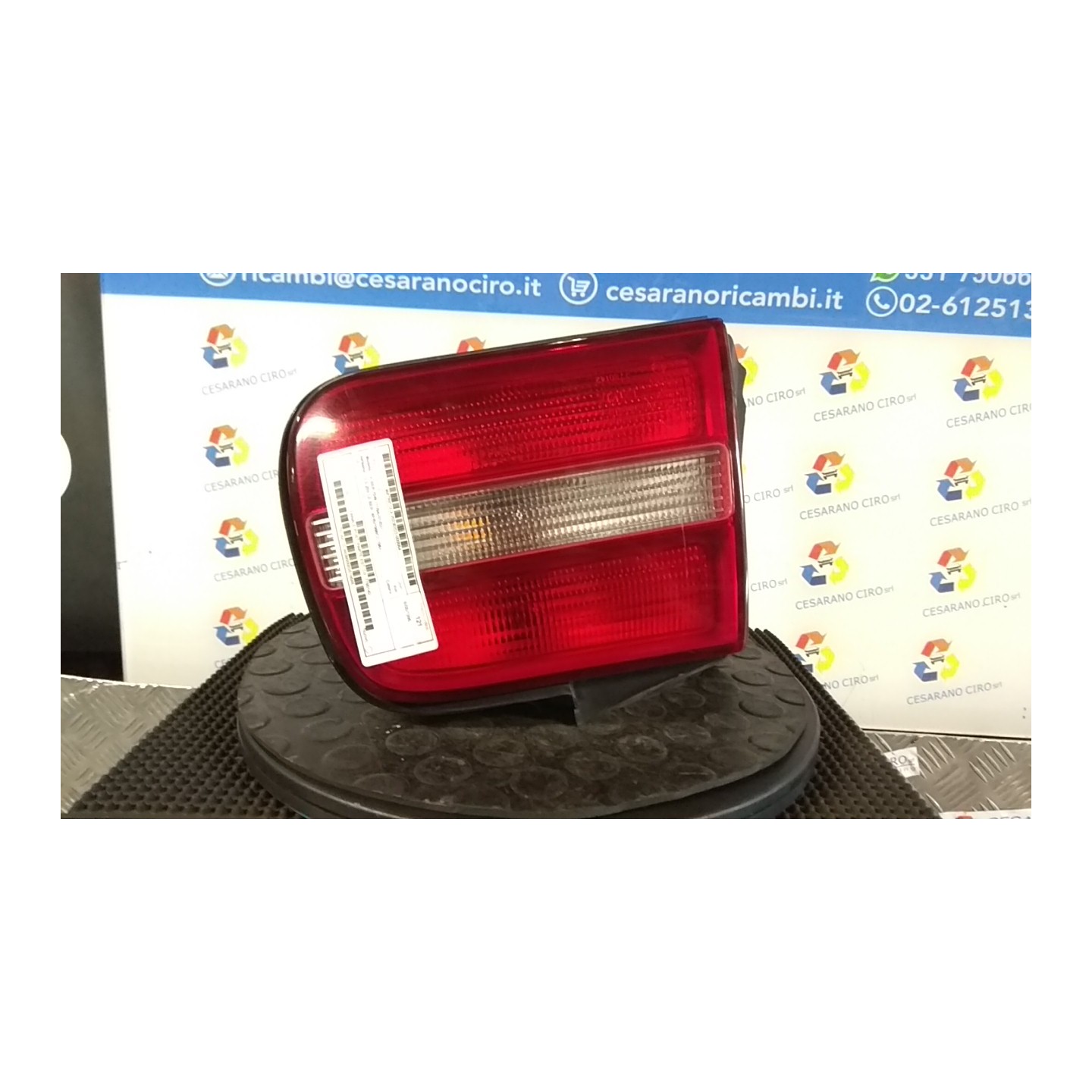FANALE POST. PARTE EST. DX. 064 LANCIA K BER./SW (11/94-01/02) 838A1000 7780142