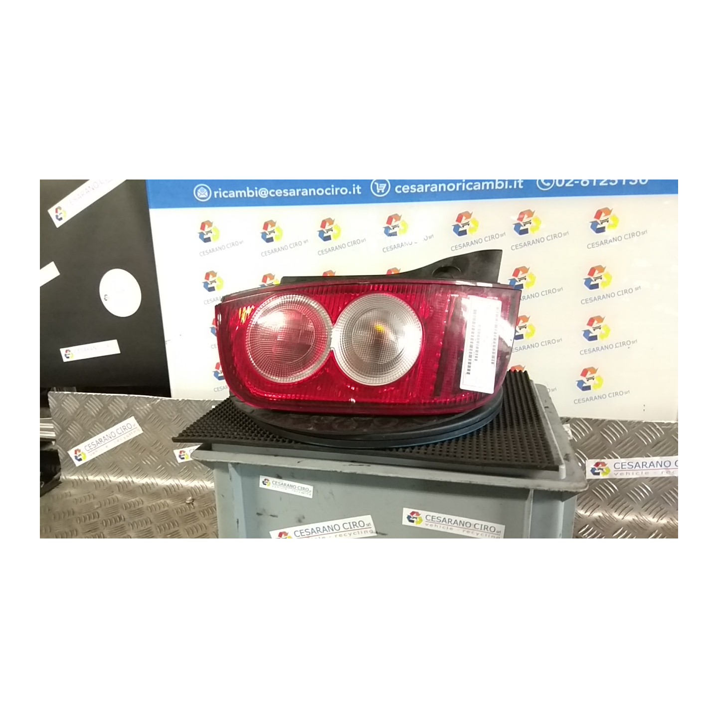 FANALE POST. COMPLETO SX. 042 NISSAN MICRA (K12E) (11/02-05/06) CR12 26555AX720