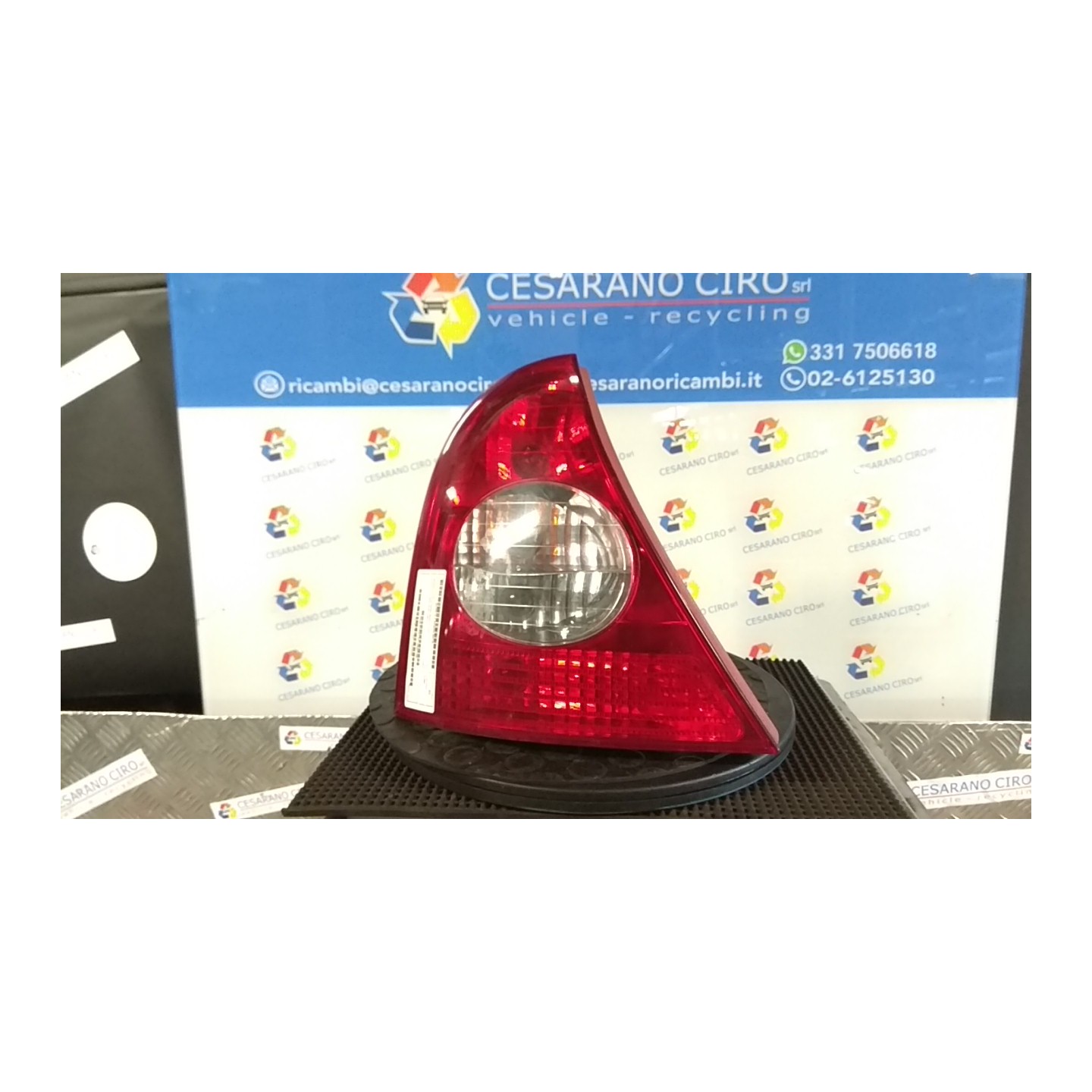 FANALE POST. SX. 126 RENAULT CLIO 2A SERIE (05/01-11/10) D7FG7 8200917488