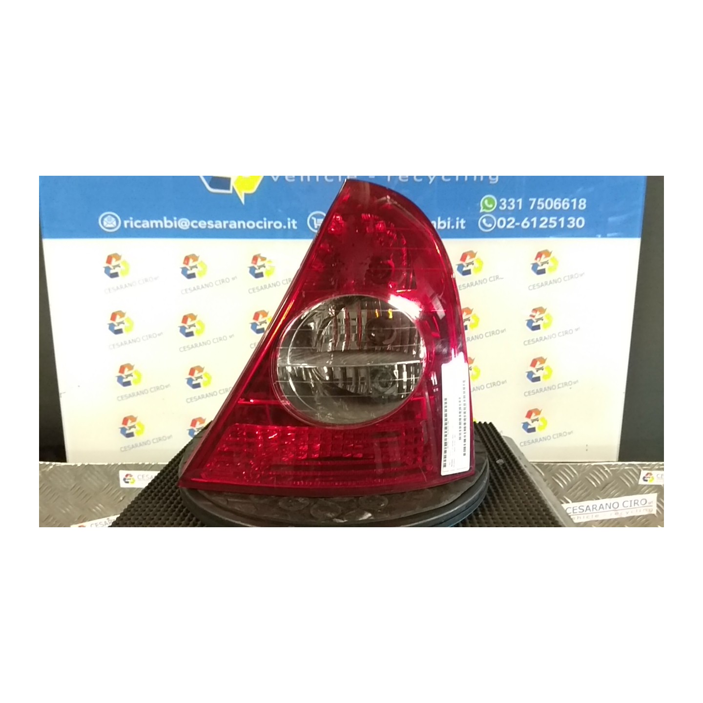 FANALE POST. DX. 127 RENAULT CLIO 2A SERIE (05/01-11/10) D7FG7 8200917487
