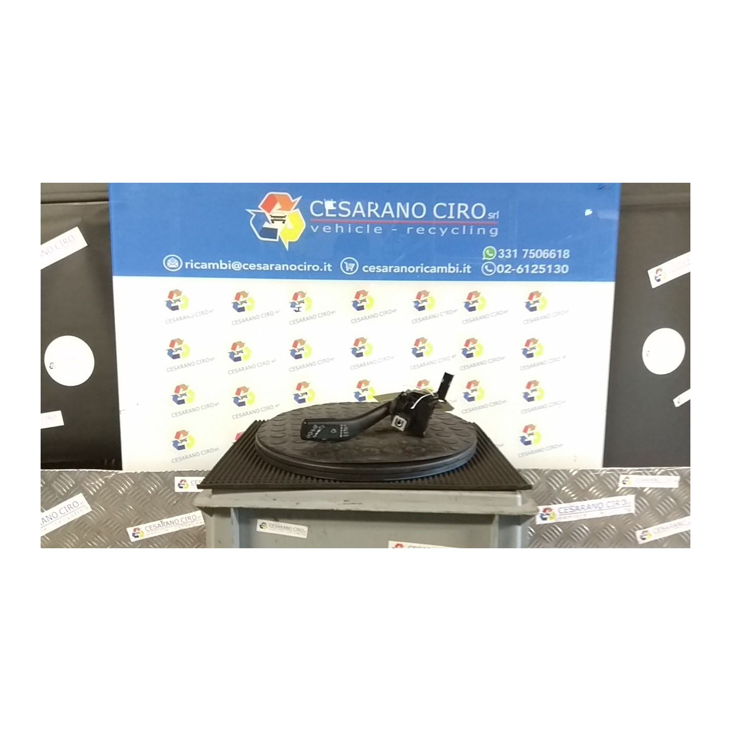 BLOCCO COMANDI TERGICRISTALLI 038 VOLKSWAGEN CADDY (02/04-08/10) BLS 1K0953519H9B9