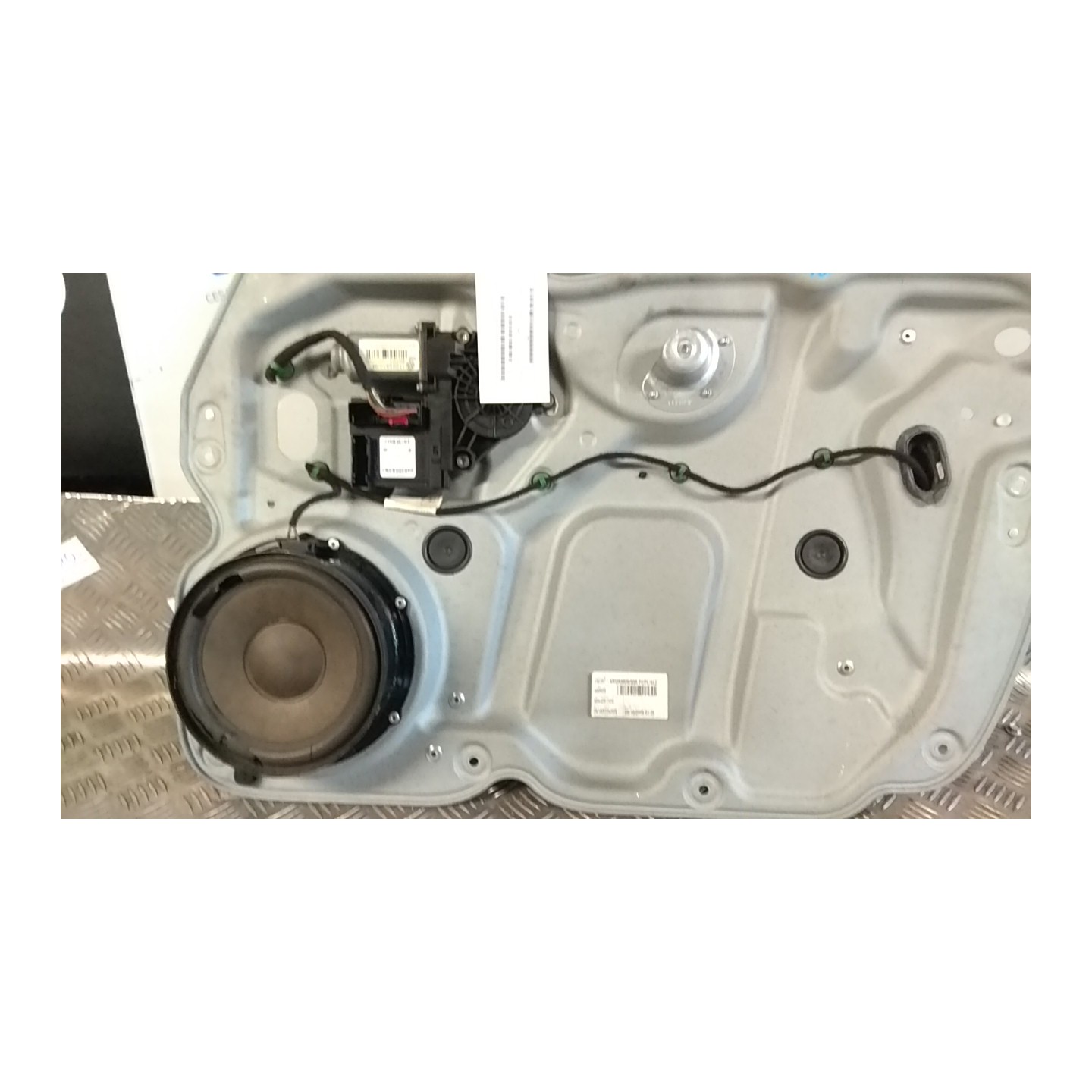 ALZACRISTALLO PORTA ANT. DX. 047 VOLKSWAGEN CADDY (02/04-08/10) BLS 2K1837730L