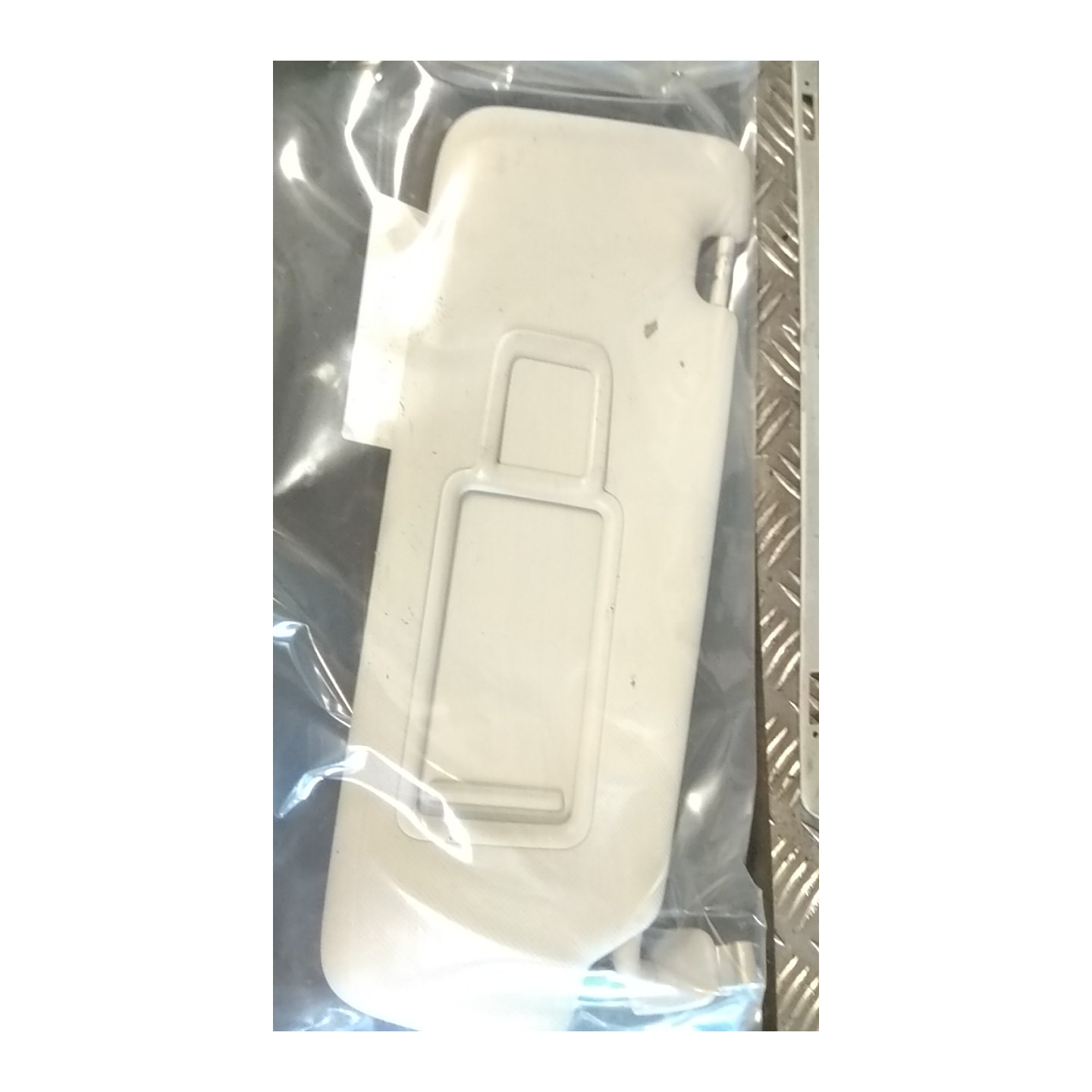 ALETTA PARASOLE PARABREZZA DX. 087 AUDI A4 (8K) (09/07-03/13) CAG 8K0857552AF7C0