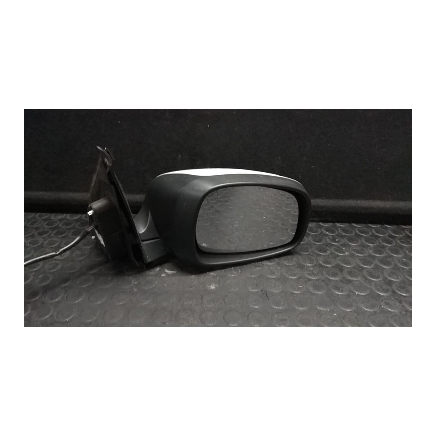 RETROVISORE EST. REGOLAZ. ELETTR. DX. 066 SUZUKI SWIFT (04/05-02/11) M13A 8470162JB0ZCC