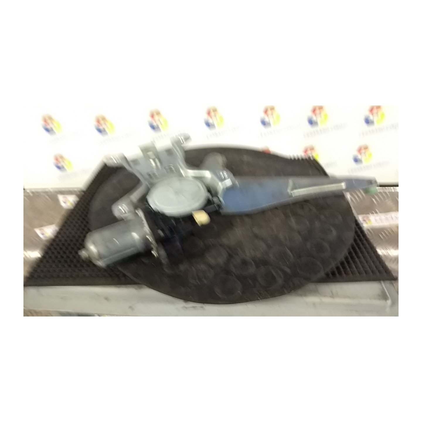 ALZACRISTALLO ELETTR. PORTA POST. DX. 056 FIAT SEDICI (3B) (02/06-11/11) D19AA 71743454