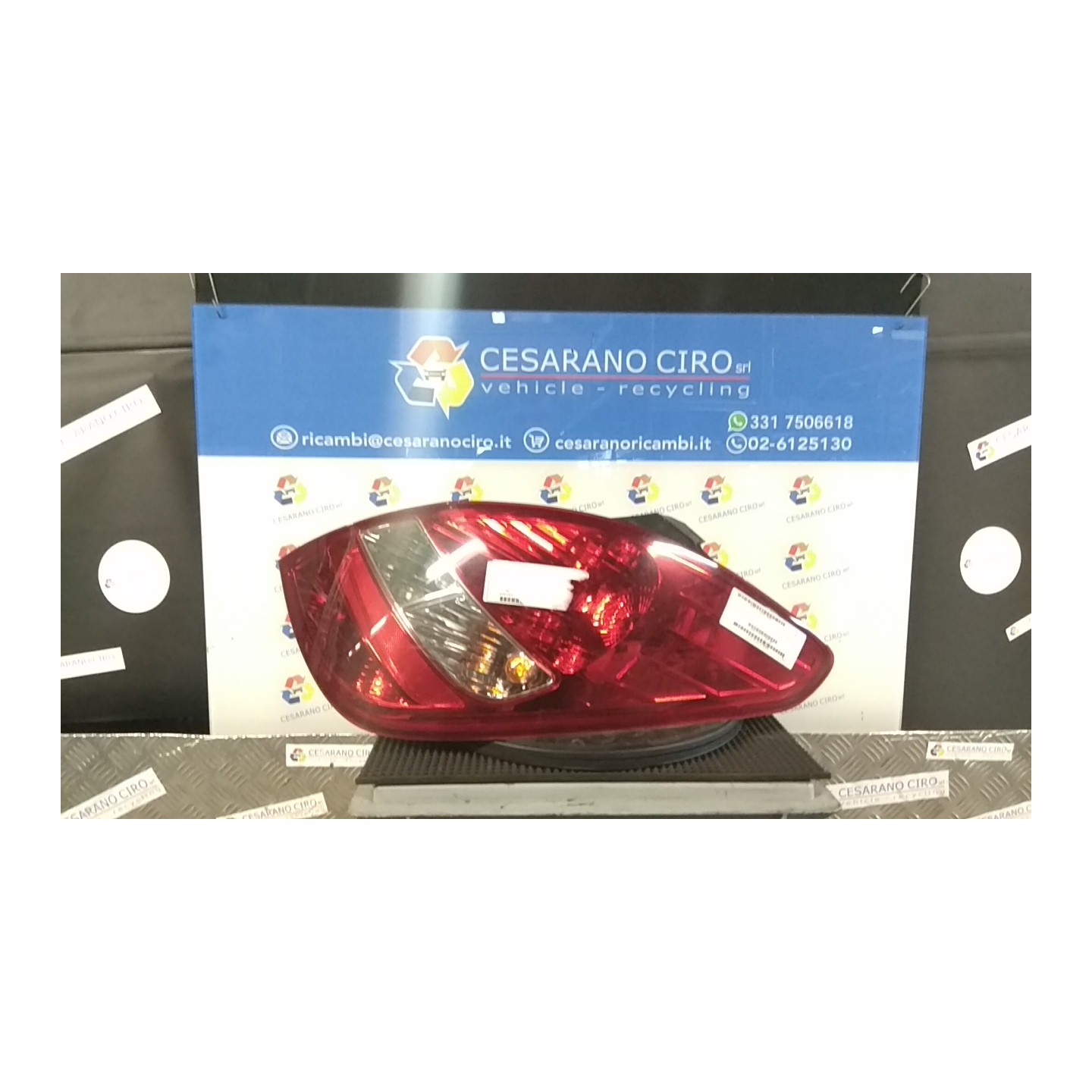 FANALE POST. DX. 032 HYUNDAI I20 (01/09-) G4LA 924201J000