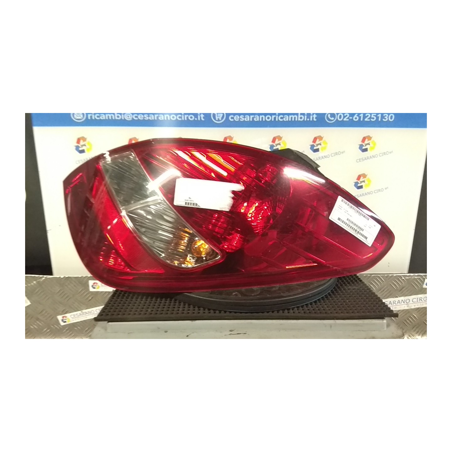 FANALE POST. DX. 032 HYUNDAI I20 (01/09-) G4LA 924201J000