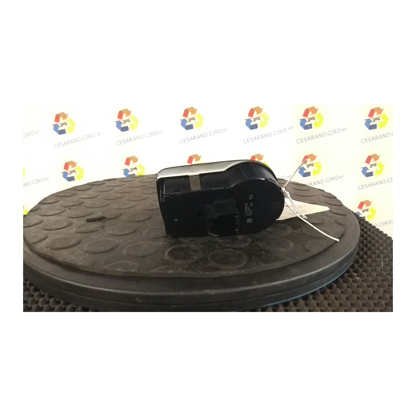 INTERRUTTORE BLOCCO COMANDO LUCI 039 OPEL MERIVA (S10) (04/10-) A17DTI 13294814