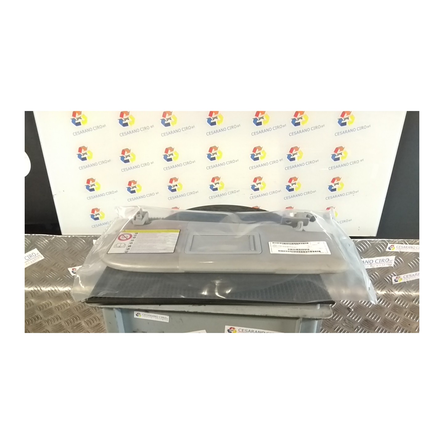 ALETTA PARASOLE PARABREZZA DX. 145 FIAT QUBO (3N) (07/08-05/17) KFT 735733816
