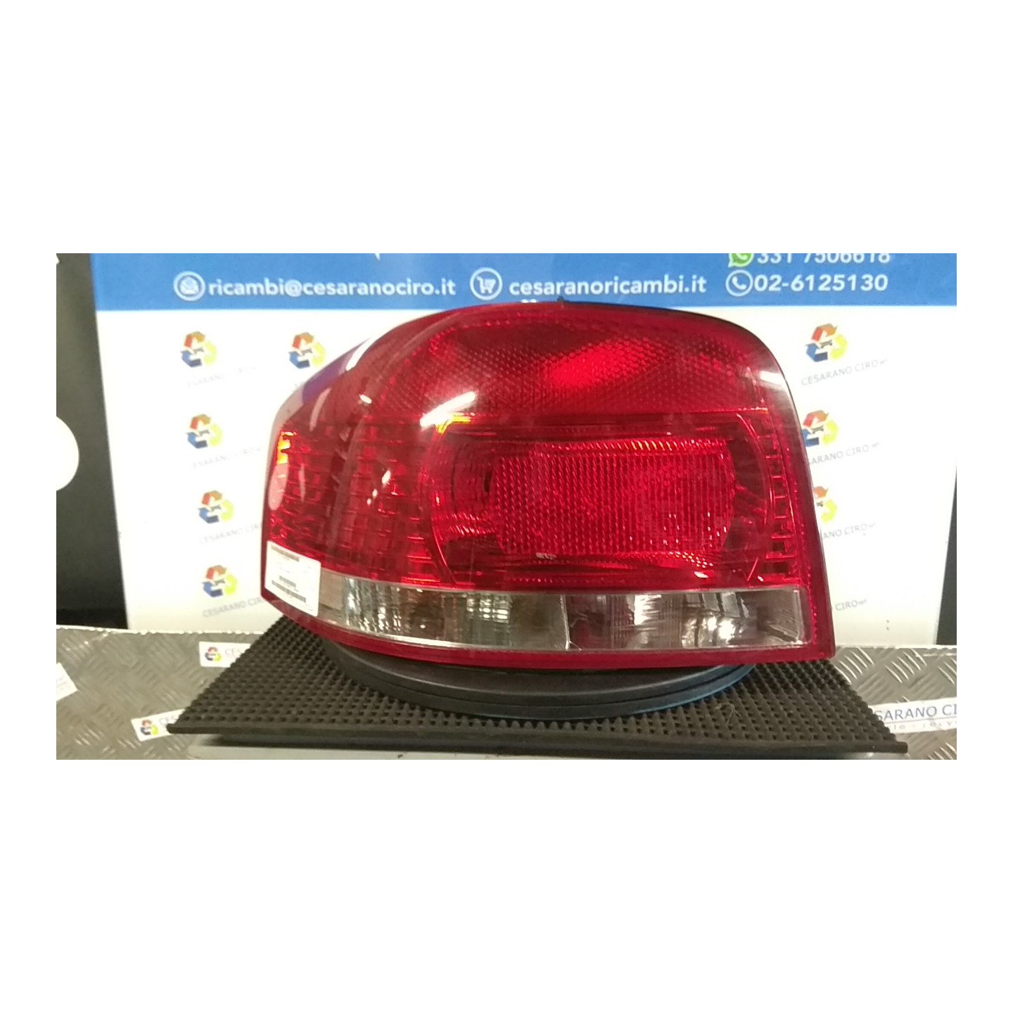 FANALE POST. C/RETRONEBBIA SX. 084 AUDI A3 (8P) (04/03-06/10) BMM 8P0945095