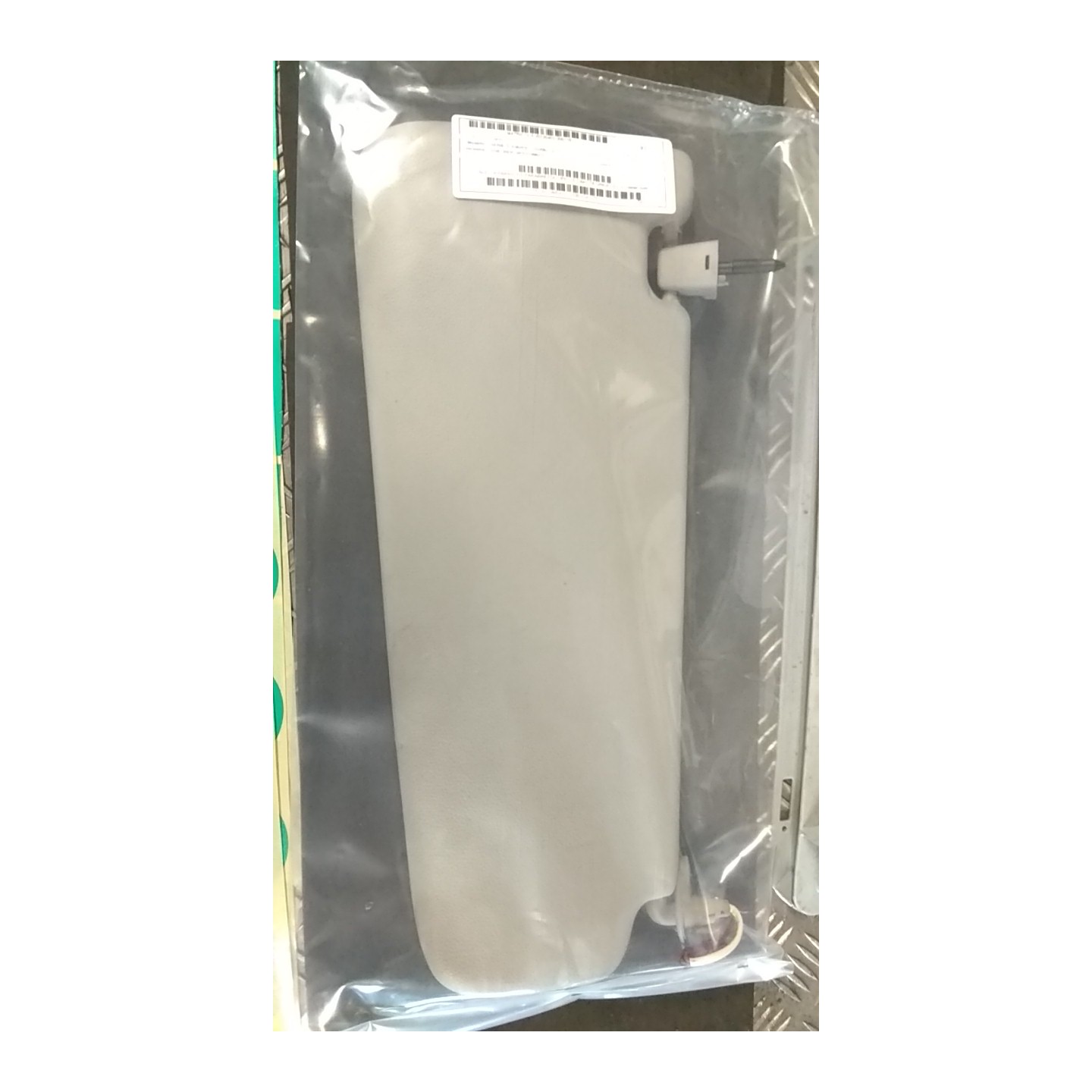ALETTA PARASOLE PARABREZZA C/PELLE DAKOTA GRIGIO SX. 116 BMW SERIE 3 (E90/E91) (02/05-12/11 N47D20A 51166981649