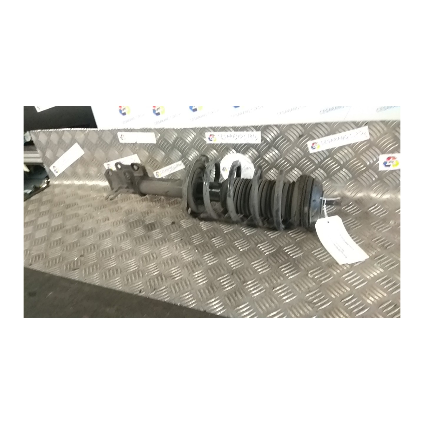 AMMORTIZZATORE ANT. DX. 069 OPEL MERIVA (S10) (04/10-) A17DTI 93168547