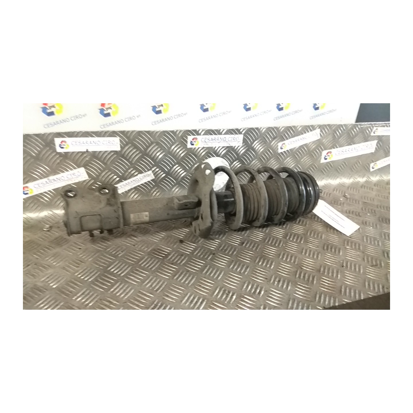 AMMORTIZZATORE ANT. SX. 070 OPEL MERIVA (S10) (04/10-) A17DTI 93168546