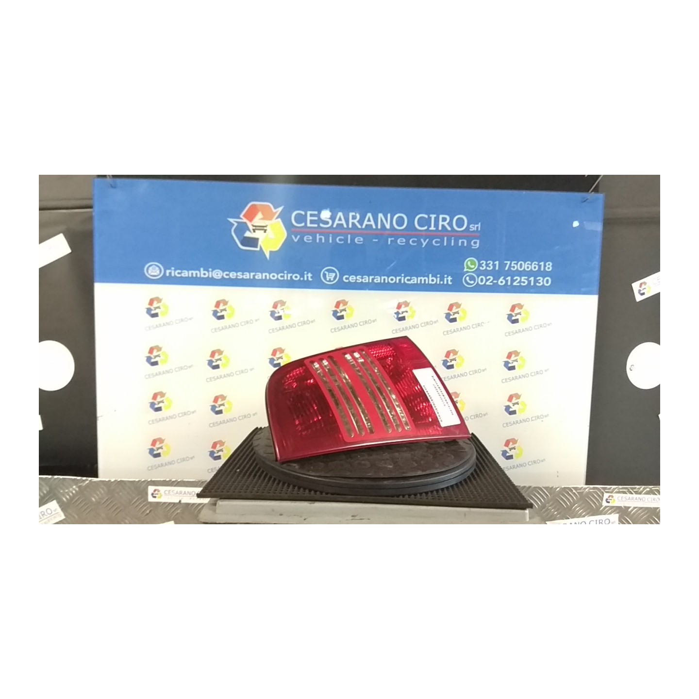 FANALE POST. 00- DX. 012 SKODA OCTAVIA (1U) (05/97-07/04) AVU 1U9945112B