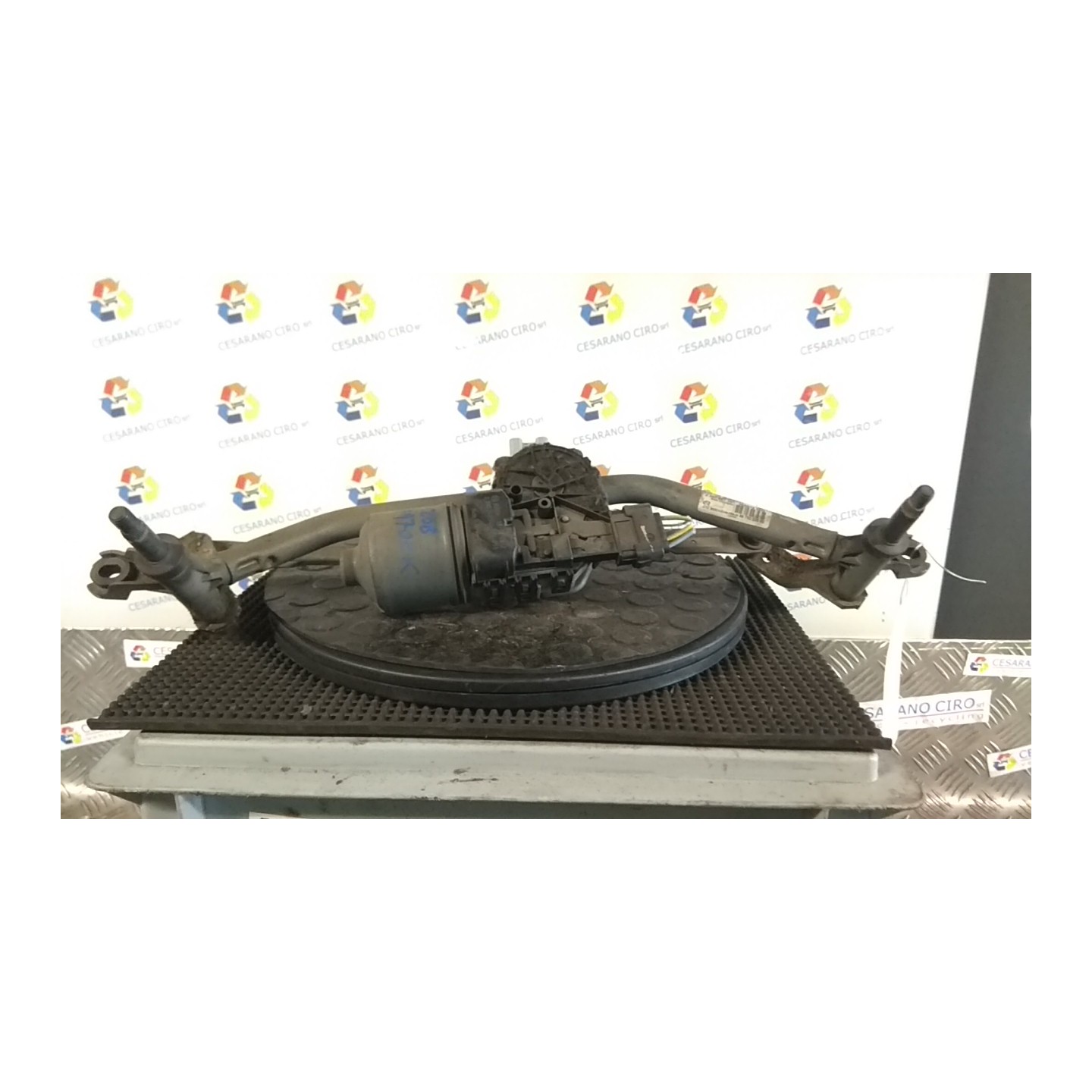 MECCANISMO TERGIPARABREZZA CON MOTORINO 068 PEUGEOT 208 VAN-MIX (01/12-11/15) 8H01 9673222580