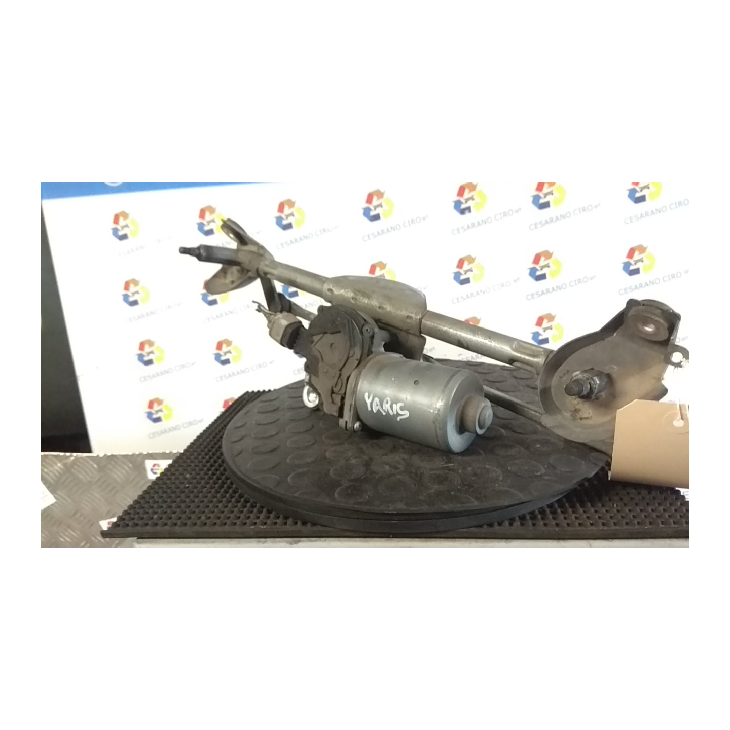 MOTORINO TERGIPARABREZZA 096 TOYOTA YARIS (10/01-11/05)     (FRP) 1SZFE 851100D020