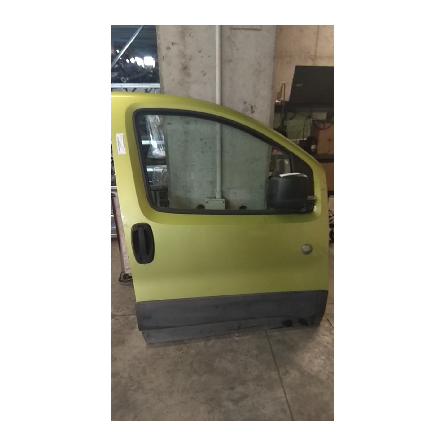 PORTA ANT. DX. 057 PEUGEOT BIPPER (10/08-) 8HS 9004AZ