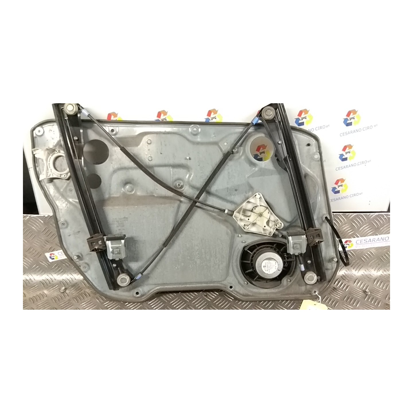 ALZACRISTALLO PORTA ANT. DX. 098 SEAT IBIZA (6L) (12/01-08/09) AXR 6L4837462