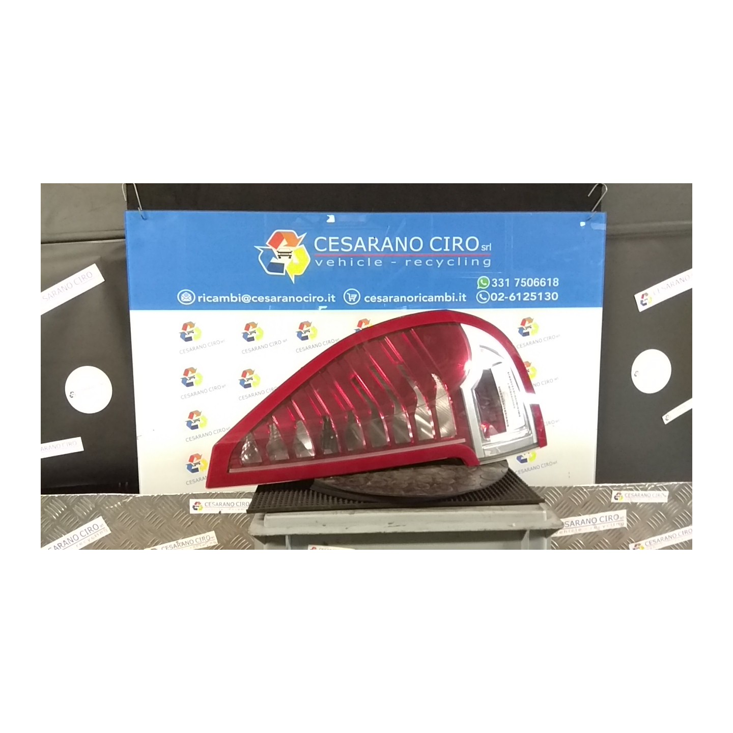 FANALE POST. DX. 118 RENAULT SCENIC 3A SERIE (04/09-10/13) K9KJ8 265500014R