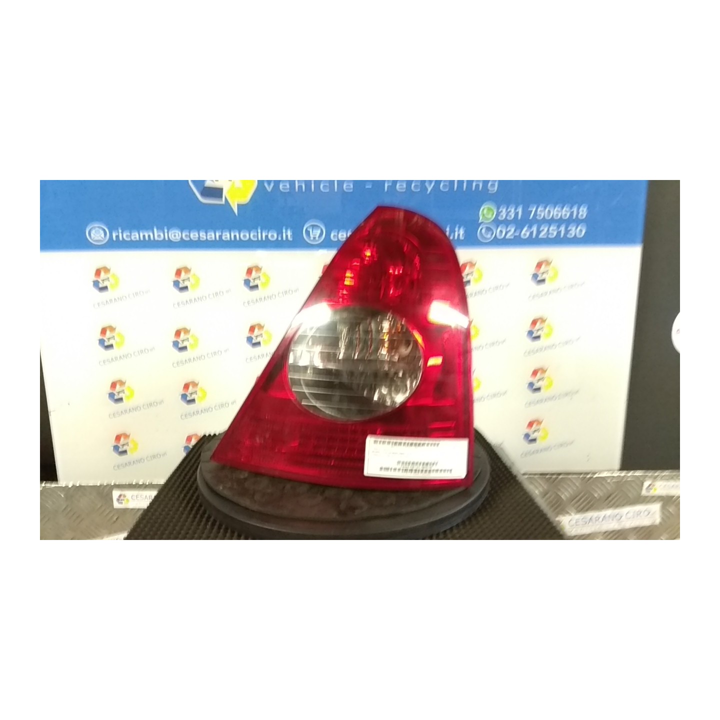 FANALE POST. DX. 124 RENAULT CLIO 2A SERIE (05/01-11/10) D4FB7 8200917487