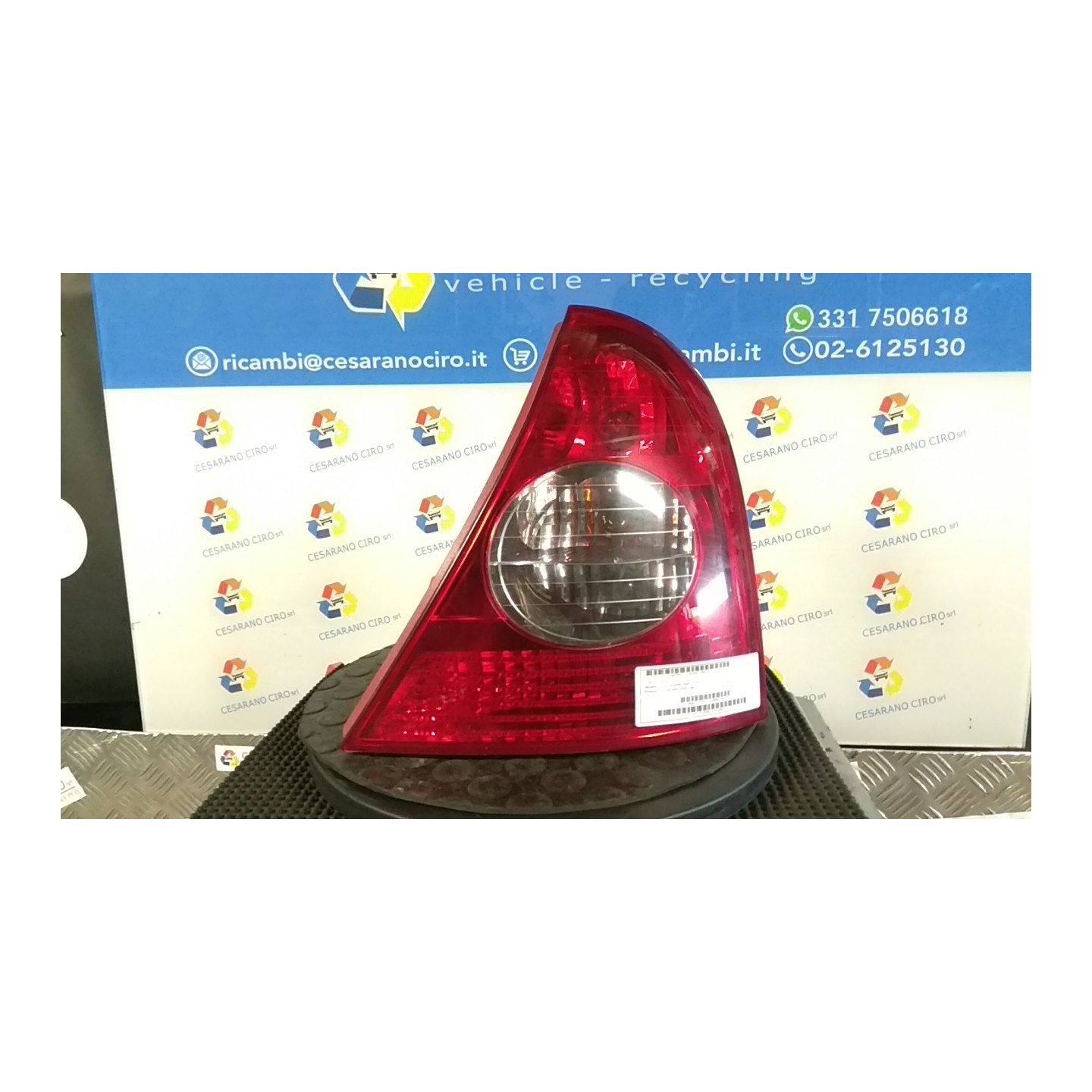 FANALE POST. DX. 124 RENAULT CLIO 2A SERIE (05/01-11/10) D4FB7 8200917487