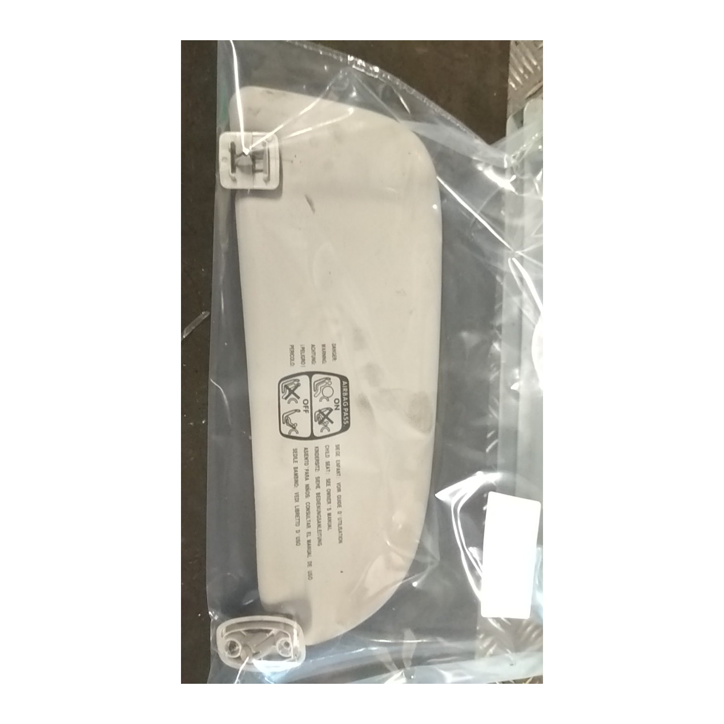 ALETTA PARASOLE PARABREZZA DX. 017 PEUGEOT 206 (09/98-06/09) 8HX 8143EP