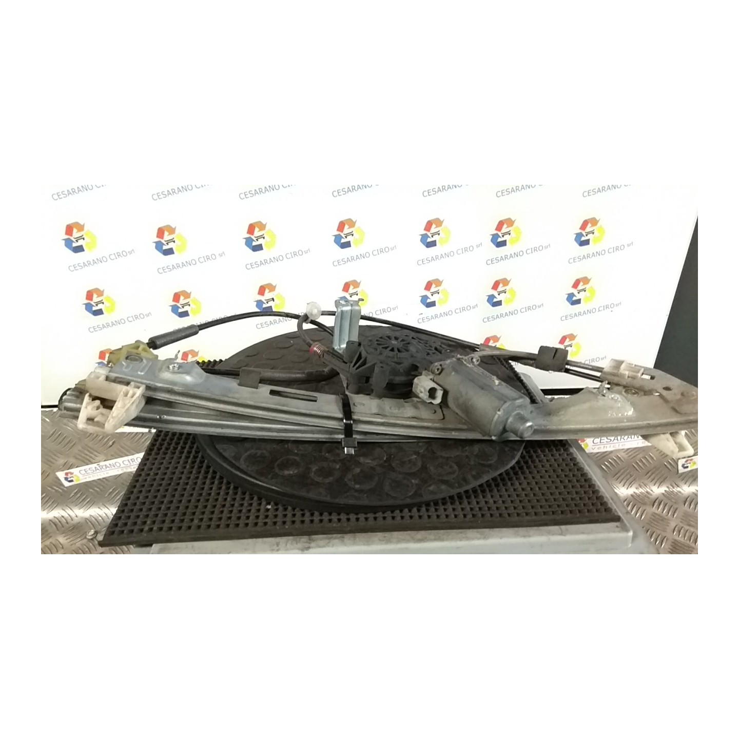 ALZACRISTALLO ELETTR. PORTA ANT. C/MOTORINO DX. 040 PEUGEOT 206 (09/98-06/09) 8HX 9222F8