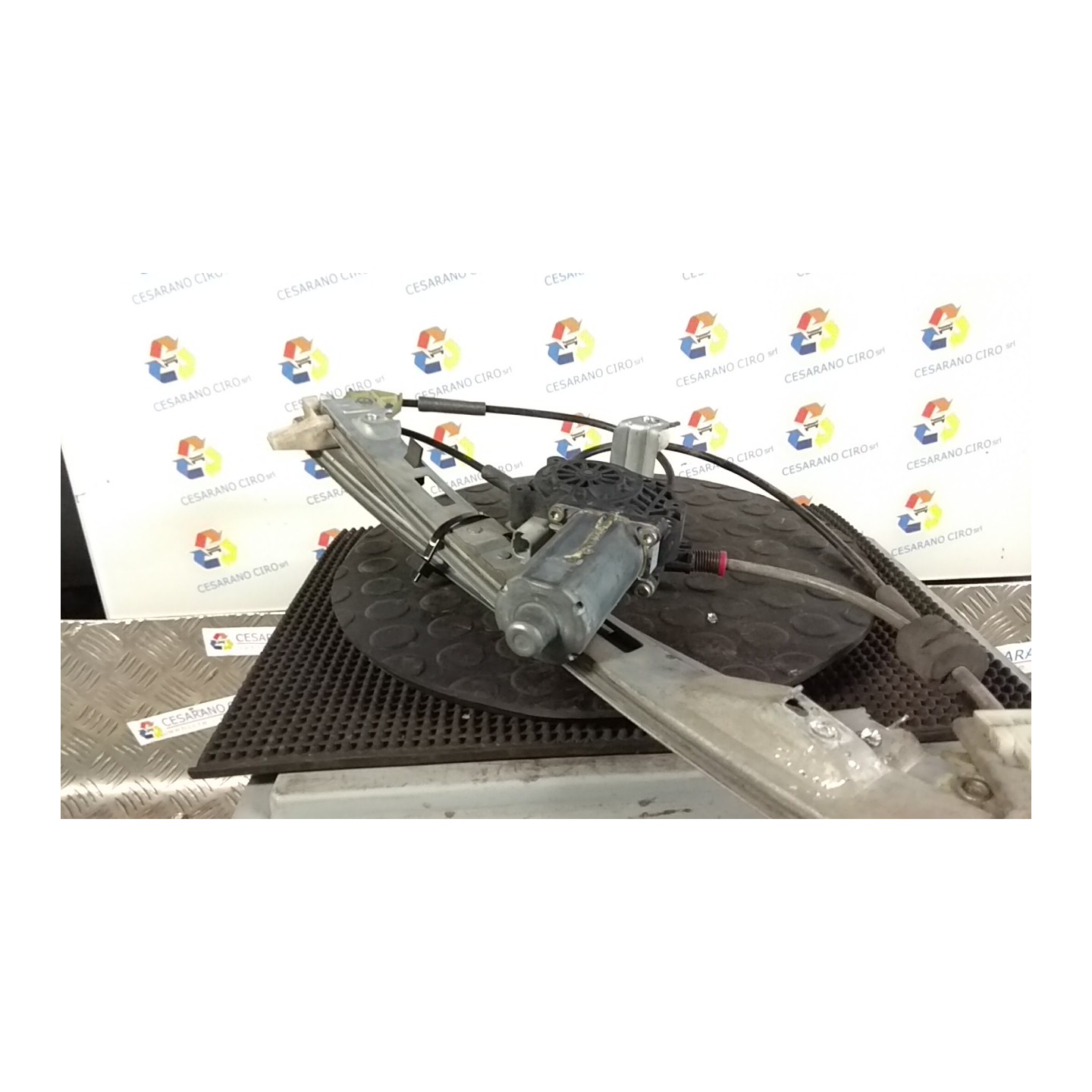 ALZACRISTALLO ELETTR. PORTA ANT. C/MOTORINO DX. 040 PEUGEOT 206 (09/98-06/09) 8HX 9222F8