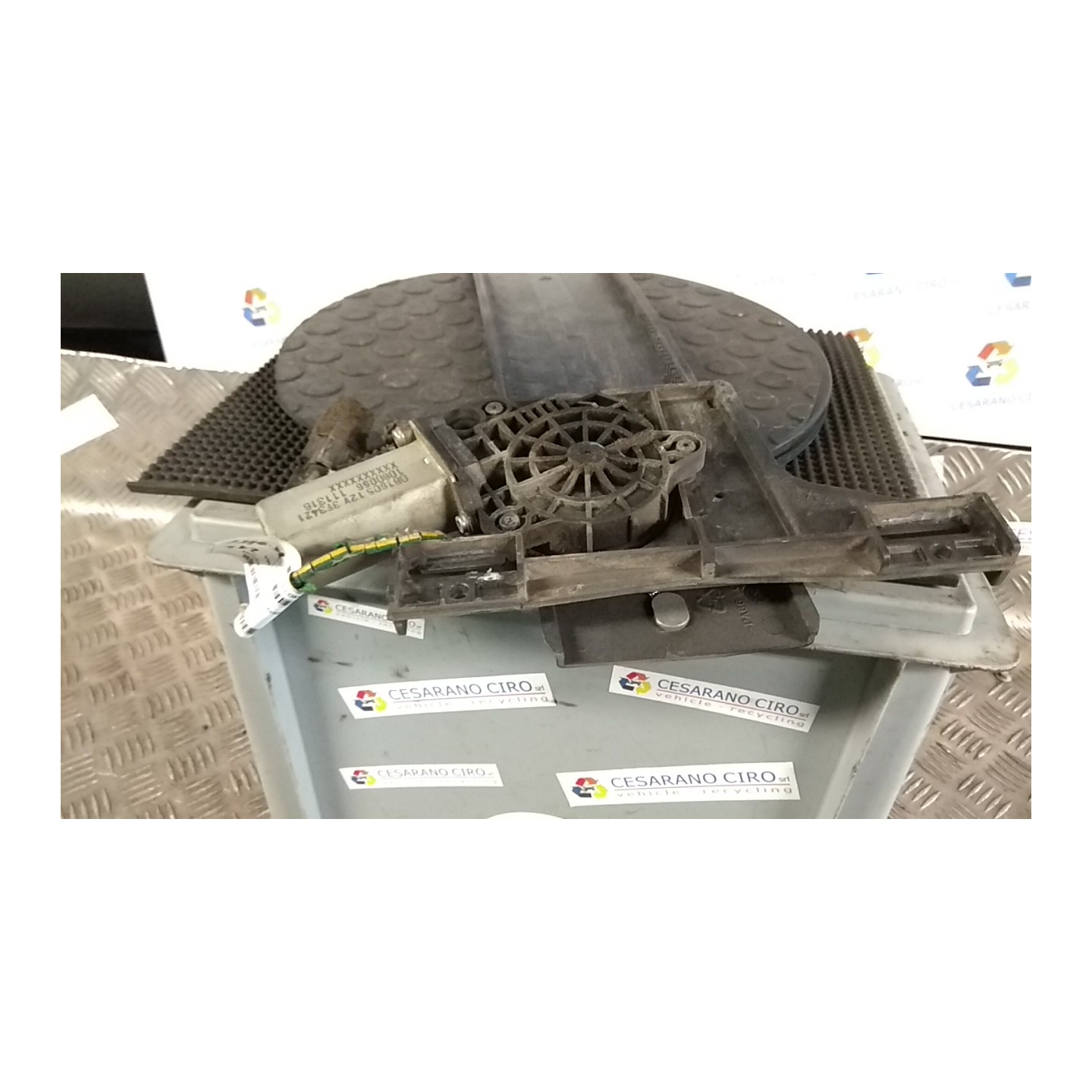ALZACRISTALLO ELETTR. PORTA POST. DX. 044 CHRYSLER PT CRUISER (05/00-10/05) 664 K05017812AC
