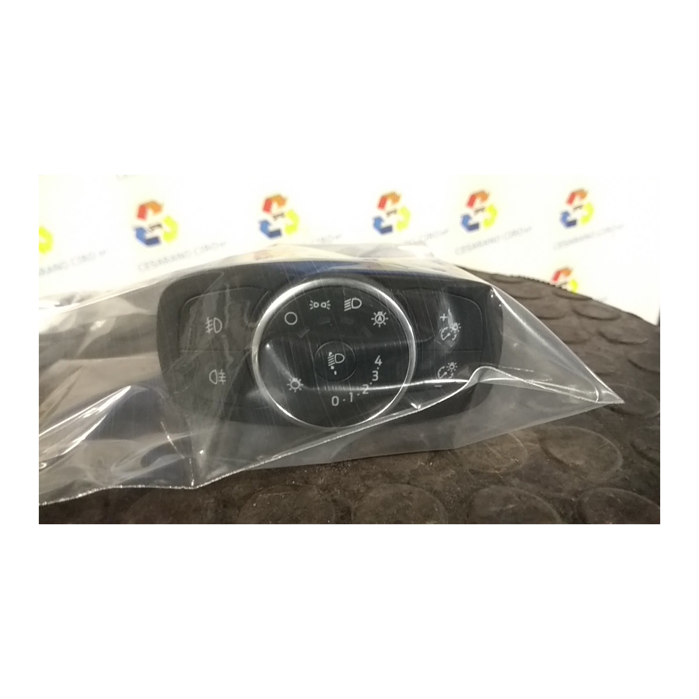 INTERRUTTORE BLOCCO COMANDO LUCI 063 FORD PUMA (CF7) (09/19-) B7JB 2430314