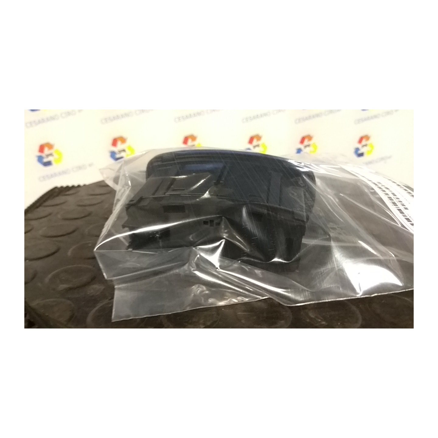 INTERRUTTORE BLOCCO COMANDO LUCI 063 FORD PUMA (CF7) (09/19-) B7JB 2430314