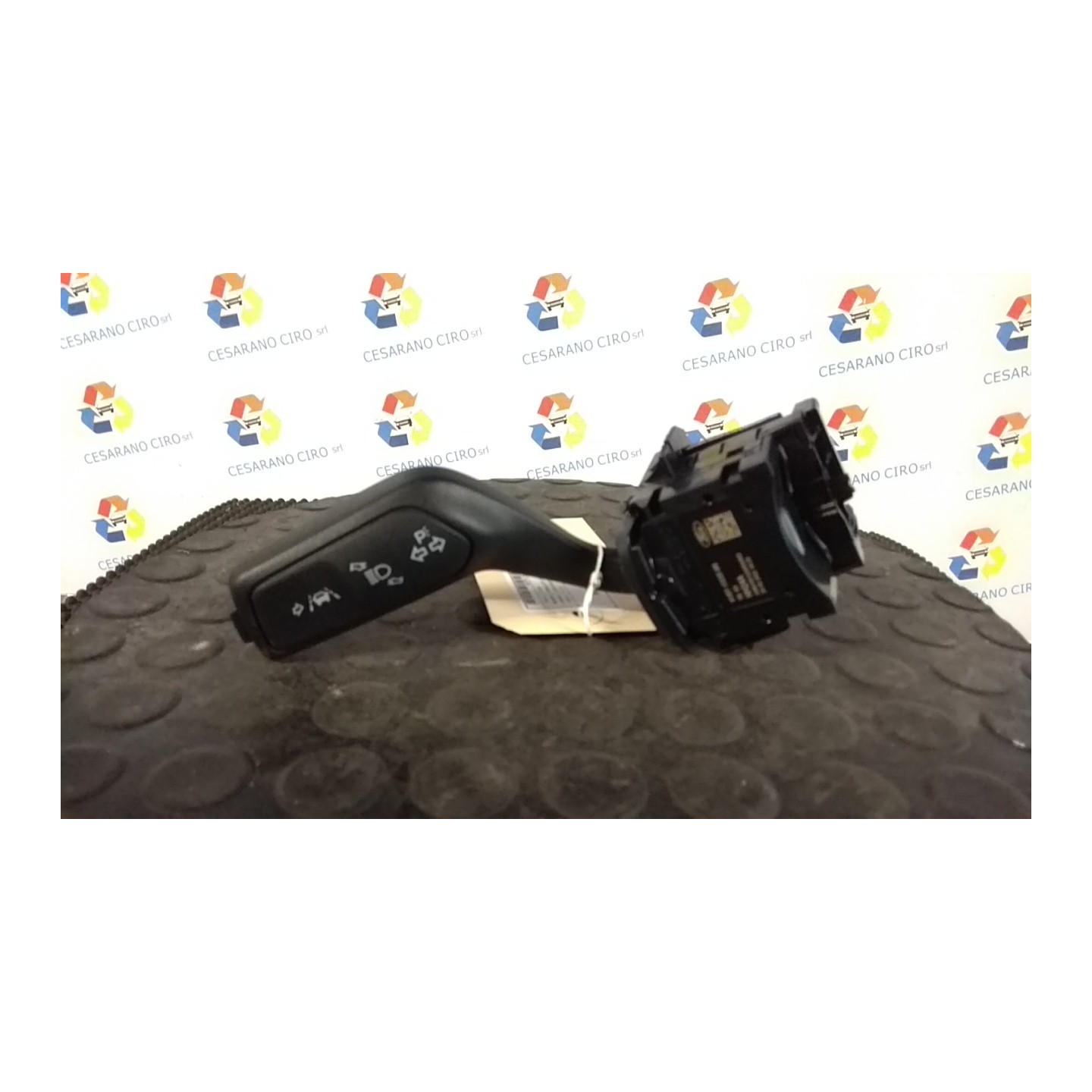 BLOCCO COMANDI TERGICRISTALLI 064 FORD PUMA (CF7) (09/19-) B7JB 2101020