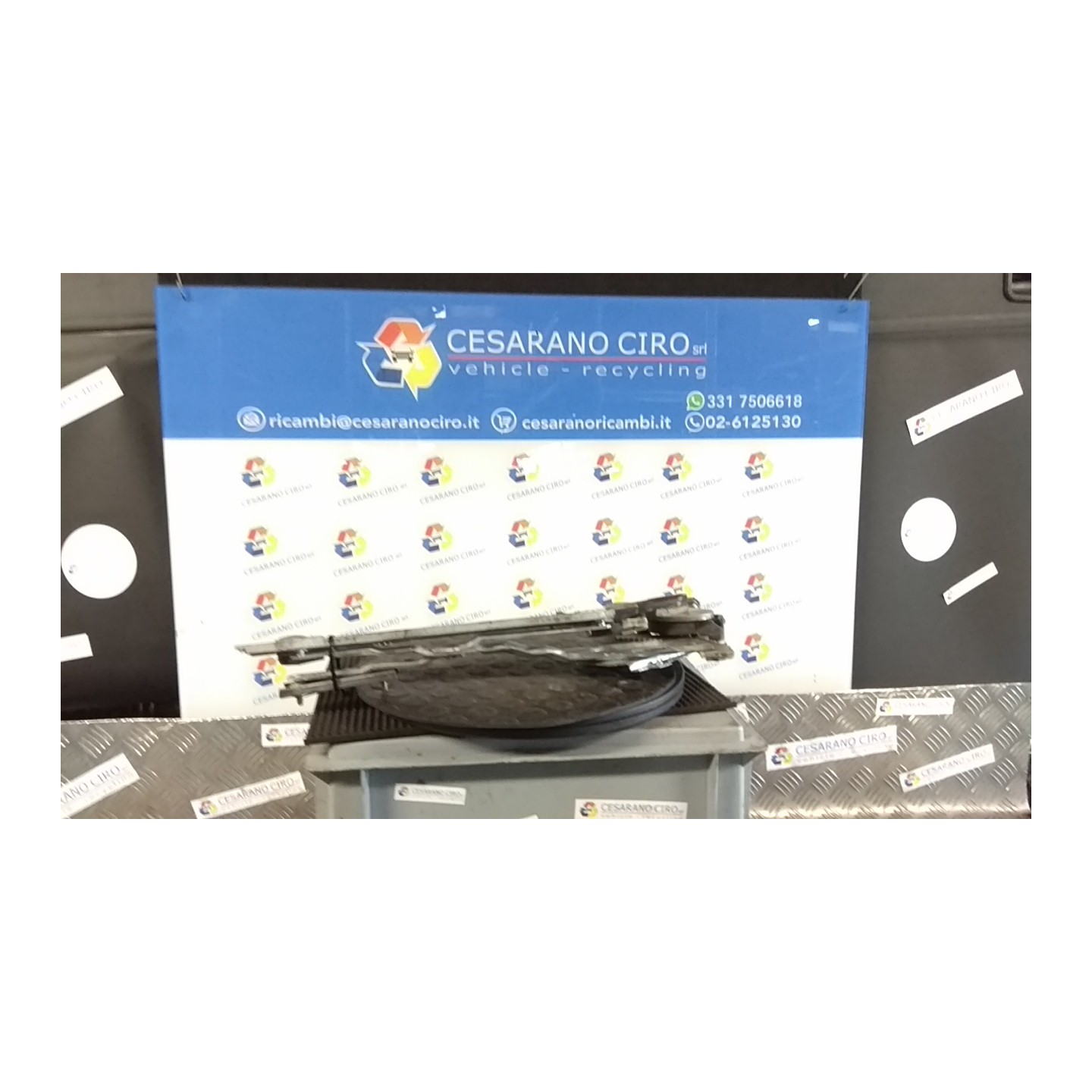 ALZACRISTALLO ELETTR. PORTA POST. DX. 022 SUBARU IMPREZA 1A SERIE (07/94-12/00 EJ16 63112FA000