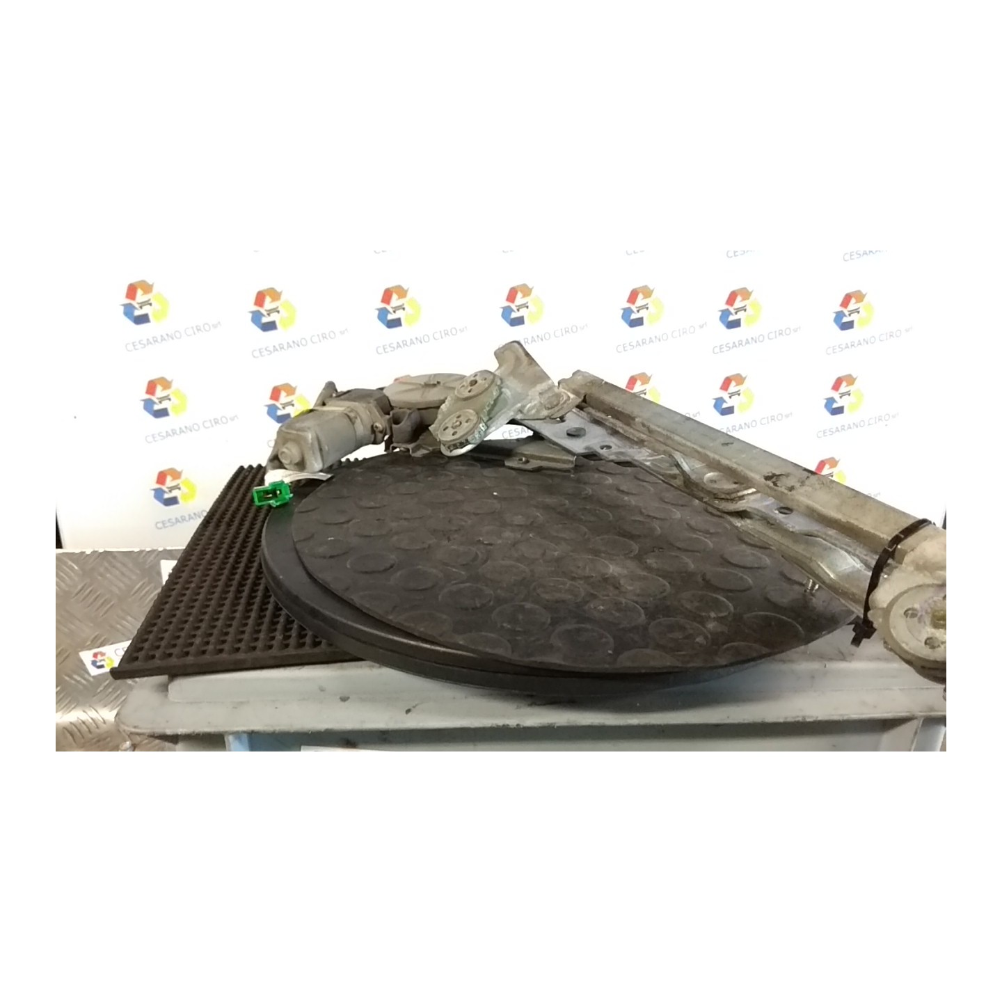 ALZACRISTALLO ELETTR. PORTA POST. DX. 022 SUBARU IMPREZA 1A SERIE (07/94-12/00 EJ16 63112FA000