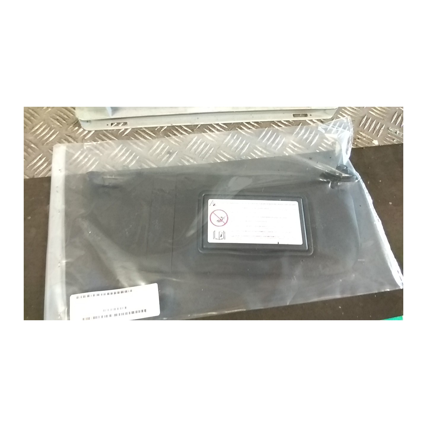ALETTA PARASOLE PARABREZZA DX. 083 CITROEN DS3 (11/09-01/16) 8FP 8163HW