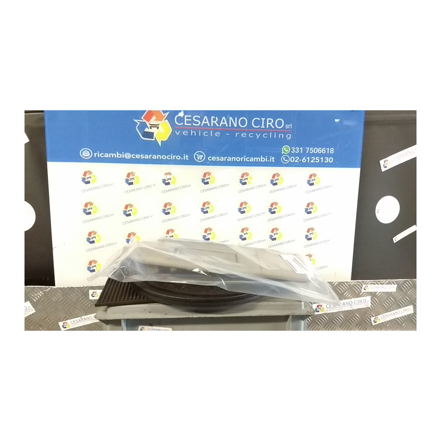 ALETTA PARASOLE PARABREZZA SX. 099 VOLKSWAGEN GOLF (5K/AJ) (09/08-) CAV 1K0857551L2F4