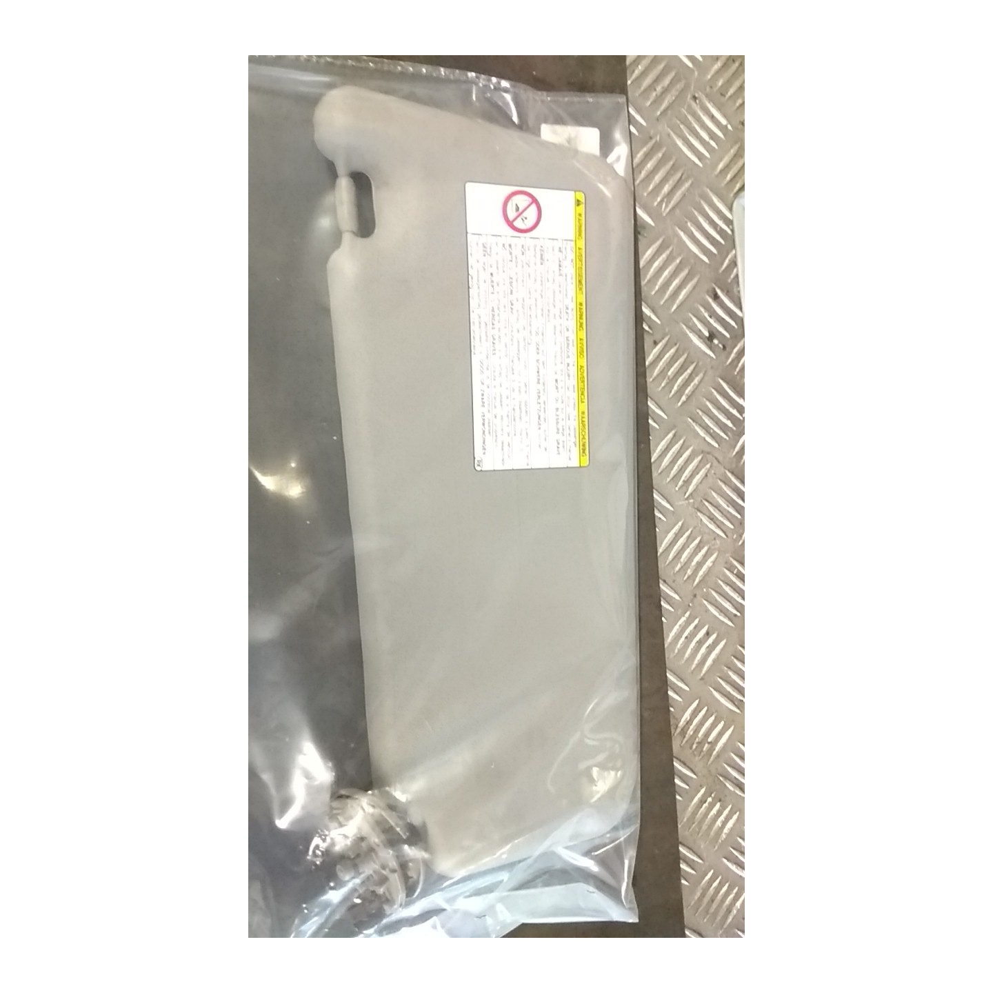 ALETTA PARASOLE PARABREZZA DX. 062 TOYOTA IQ (01/09-12/14) 1KRFE 7431074010B0