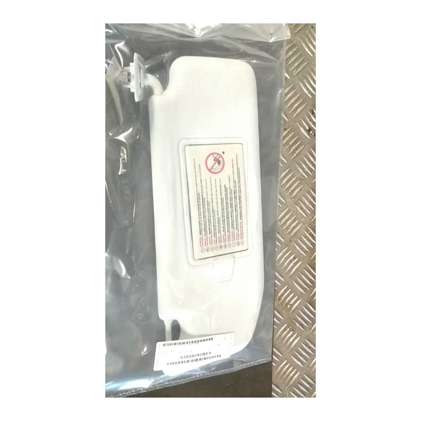 ALETTA PARASOLE PARABREZZA OCCULTABILE DX. 067 PEUGEOT 208 (01/12-11/15) HM01 16125932PR